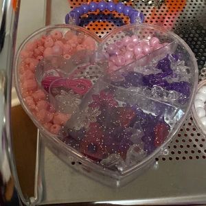 A BRACELET MAKING KIT 😜😜